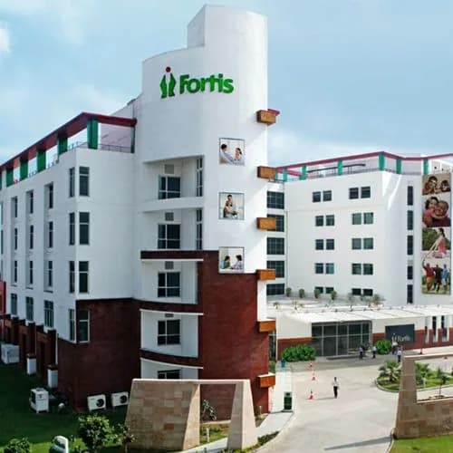 Fortis Hospital in Shalimar Bagh, New Delhi, India
