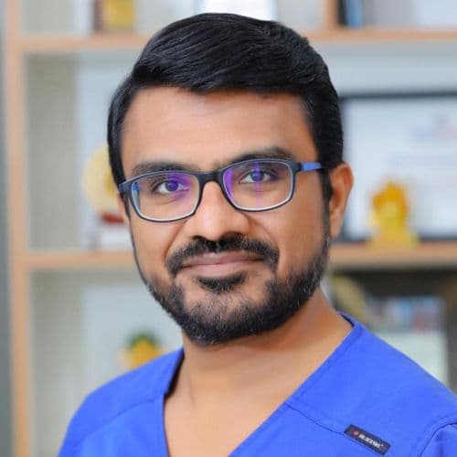 Portrait of Dr. Shuvanan Roy